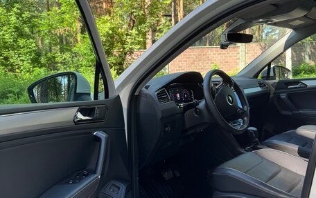 Volkswagen Tiguan II, 2020 год, 3 550 000 рублей, 12 фотография