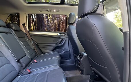 Volkswagen Tiguan II, 2020 год, 3 550 000 рублей, 28 фотография