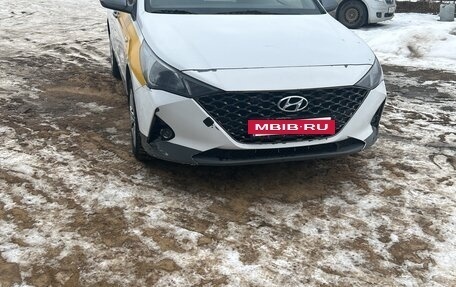 Hyundai Solaris II рестайлинг, 2020 год, 975 000 рублей, 7 фотография