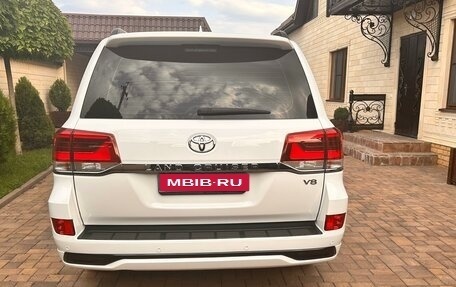 Toyota Land Cruiser 200, 2016 год, 8 000 000 рублей, 7 фотография