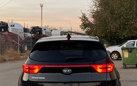 KIA Sportage IV рестайлинг, 2017 год, 2 100 000 рублей, 6 фотография