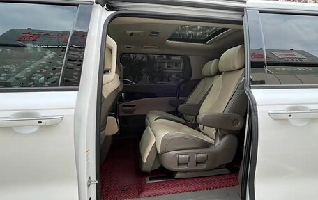 KIA Carnival, 2022 год, 3 353 116 рублей, 11 фотография