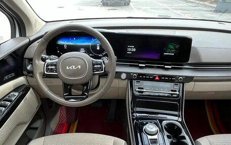 KIA Carnival, 2022 год, 3 353 116 рублей, 27 фотография
