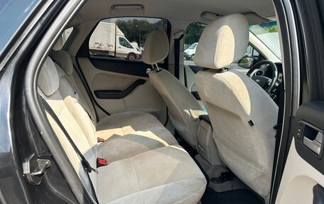 Ford Focus II рестайлинг, 2006 год, 430 000 рублей, 19 фотография