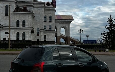 Toyota Yaris III рестайлинг, 2006 год, 495 000 рублей, 5 фотография