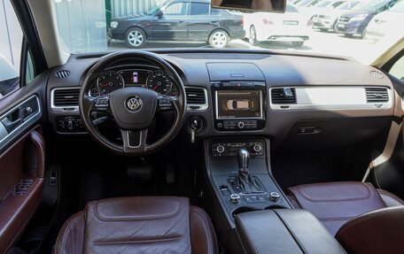 Volkswagen Touareg III, 2010 год, 2 300 000 рублей, 6 фотография