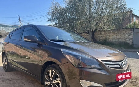 Hyundai Solaris II рестайлинг, 2014 год, 1 000 000 рублей, 2 фотография