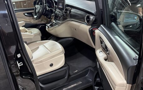 Mercedes-Benz V-Класс, 2019 год, 6 300 000 рублей, 16 фотография