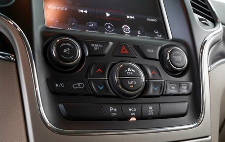 Jeep Grand Cherokee, 2014 год, 2 590 000 рублей, 15 фотография