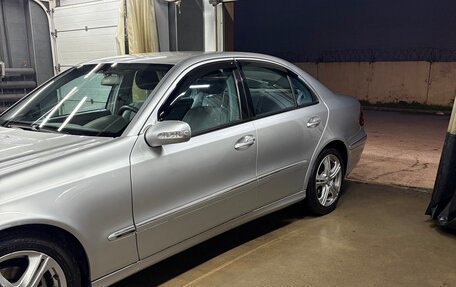 Mercedes-Benz E-Класс, 2004 год, 750 000 рублей, 7 фотография