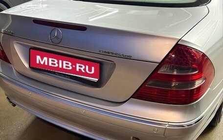 Mercedes-Benz E-Класс, 2004 год, 750 000 рублей, 17 фотография