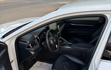 Toyota Camry, 2021 год, 2 950 000 рублей, 7 фотография
