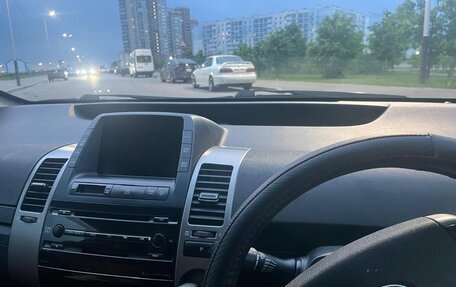 Toyota Prius, 2007 год, 695 000 рублей, 11 фотография