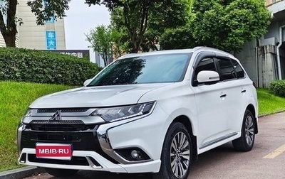 Mitsubishi Outlander III рестайлинг 3, 2021 год, 2 880 690 рублей, 1 фотография