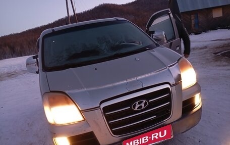 Hyundai Starex I рестайлинг, 2006 год, 820 000 рублей, 2 фотография