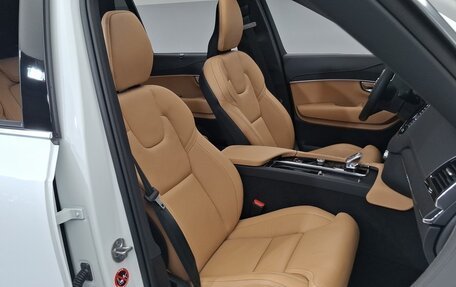 Volvo XC90 II рестайлинг, 2024 год, 8 150 000 рублей, 9 фотография