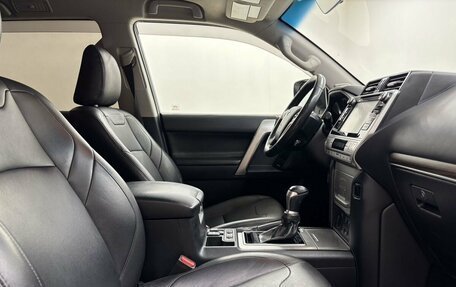 Toyota Land Cruiser Prado 150 рестайлинг 2, 2018 год, 3 649 000 рублей, 12 фотография