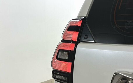 Toyota Land Cruiser Prado 150 рестайлинг 2, 2018 год, 3 649 000 рублей, 10 фотография