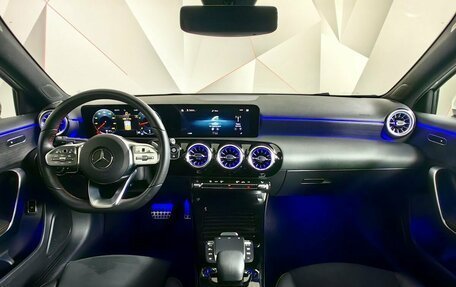 Mercedes-Benz A-Класс, 2021 год, 3 040 000 рублей, 10 фотография