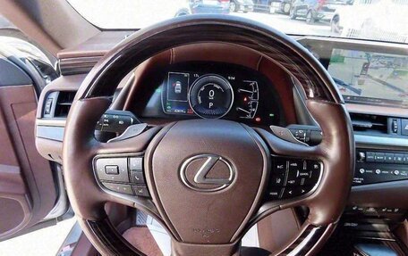 Lexus ES VII, 2022 год, 3 910 000 рублей, 8 фотография