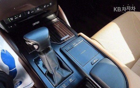 Lexus ES VII, 2022 год, 3 910 000 рублей, 10 фотография