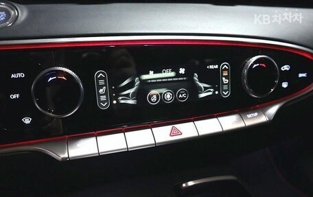 Genesis GV70, 2022 год, 4 080 000 рублей, 17 фотография