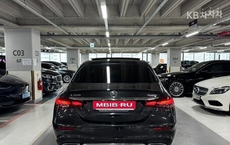 Mercedes-Benz E-Класс, 2022 год, 4 720 000 рублей, 5 фотография