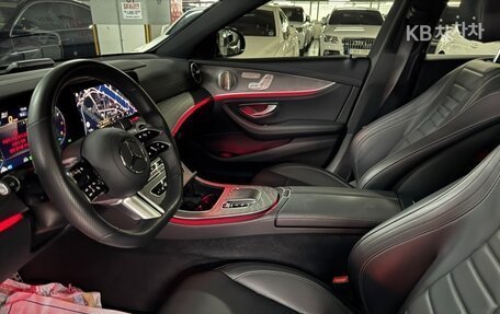 Mercedes-Benz E-Класс, 2022 год, 4 720 000 рублей, 13 фотография