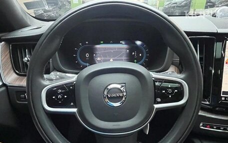 Volvo XC60 II, 2022 год, 4 410 000 рублей, 7 фотография