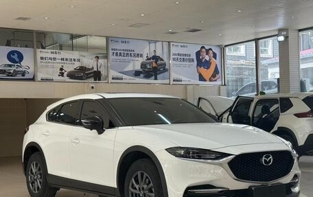 Mazda CX-4, 2021 год, 1 783 200 рублей, 5 фотография
