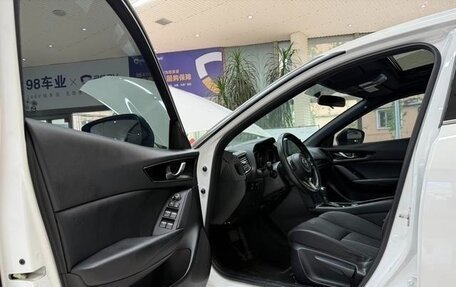 Mazda CX-4, 2021 год, 1 783 200 рублей, 11 фотография