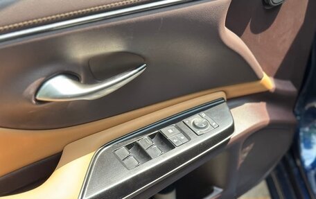 Lexus ES VII, 2021 год, 2 900 000 рублей, 18 фотография
