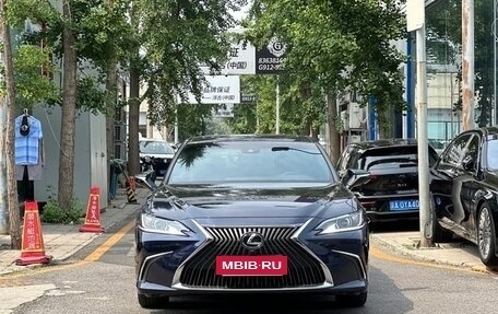 Lexus ES VII, 2021 год, 2 900 000 рублей, 2 фотография