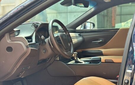 Lexus ES VII, 2021 год, 2 900 000 рублей, 11 фотография