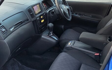 Toyota Corolla Spacio II, 2002 год, 1 000 000 рублей, 9 фотография