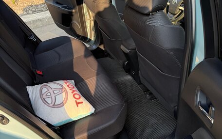 Toyota Prius IV XW50, 2016 год, 1 950 000 рублей, 10 фотография