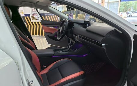 Mazda 3, 2021 год, 1 500 000 рублей, 8 фотография