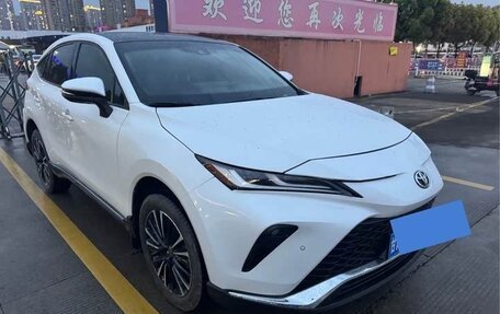 Toyota Venza, 2022 год, 2 197 030 рублей, 3 фотография