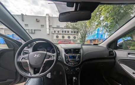 Hyundai Solaris II рестайлинг, 2015 год, 1 000 000 рублей, 9 фотография