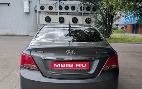 Hyundai Solaris II рестайлинг, 2015 год, 1 000 000 рублей, 3 фотография