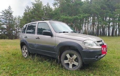 Chevrolet Niva I рестайлинг, 2018 год, 730 000 рублей, 12 фотография