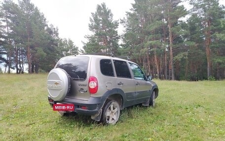 Chevrolet Niva I рестайлинг, 2018 год, 730 000 рублей, 11 фотография