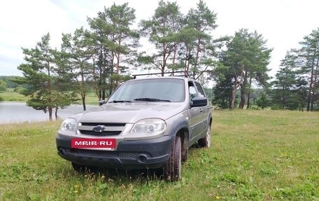 Chevrolet Niva I рестайлинг, 2018 год, 730 000 рублей, 10 фотография