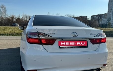 Toyota Camry, 2015 год, 2 050 000 рублей, 5 фотография