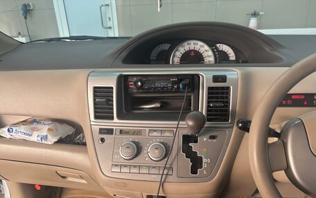 Toyota Raum II, 2006 год, 570 000 рублей, 10 фотография