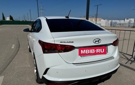 Hyundai Solaris II рестайлинг, 2021 год, 1 950 000 рублей, 4 фотография