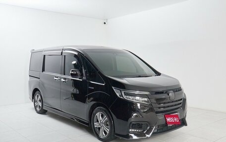 Honda Stepwgn IV, 2018 год, 2 595 000 рублей, 1 фотография