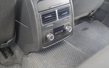 Volkswagen Touareg III, 2012 год, 1 800 000 рублей, 9 фотография