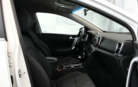 KIA Sportage IV рестайлинг, 2017 год, 2 000 000 рублей, 10 фотография