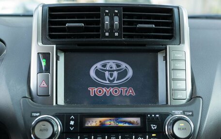 Toyota Land Cruiser Prado 150 рестайлинг 2, 2011 год, 3 100 000 рублей, 15 фотография